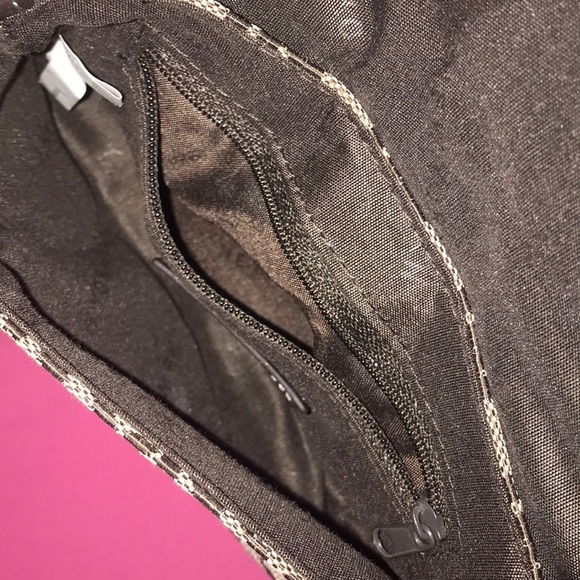 NEW YORK AND COMPANY WRISTLET - Picture 3 of 3